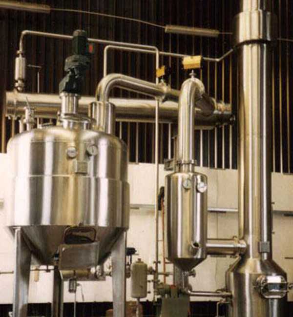 Impianto di distillazione e concentrazione camomilla